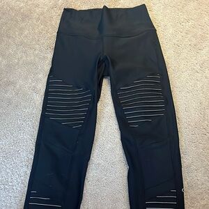 ALO yoga moto cropped legging